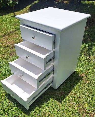 Mesa de cabeceira jardim II.jpg